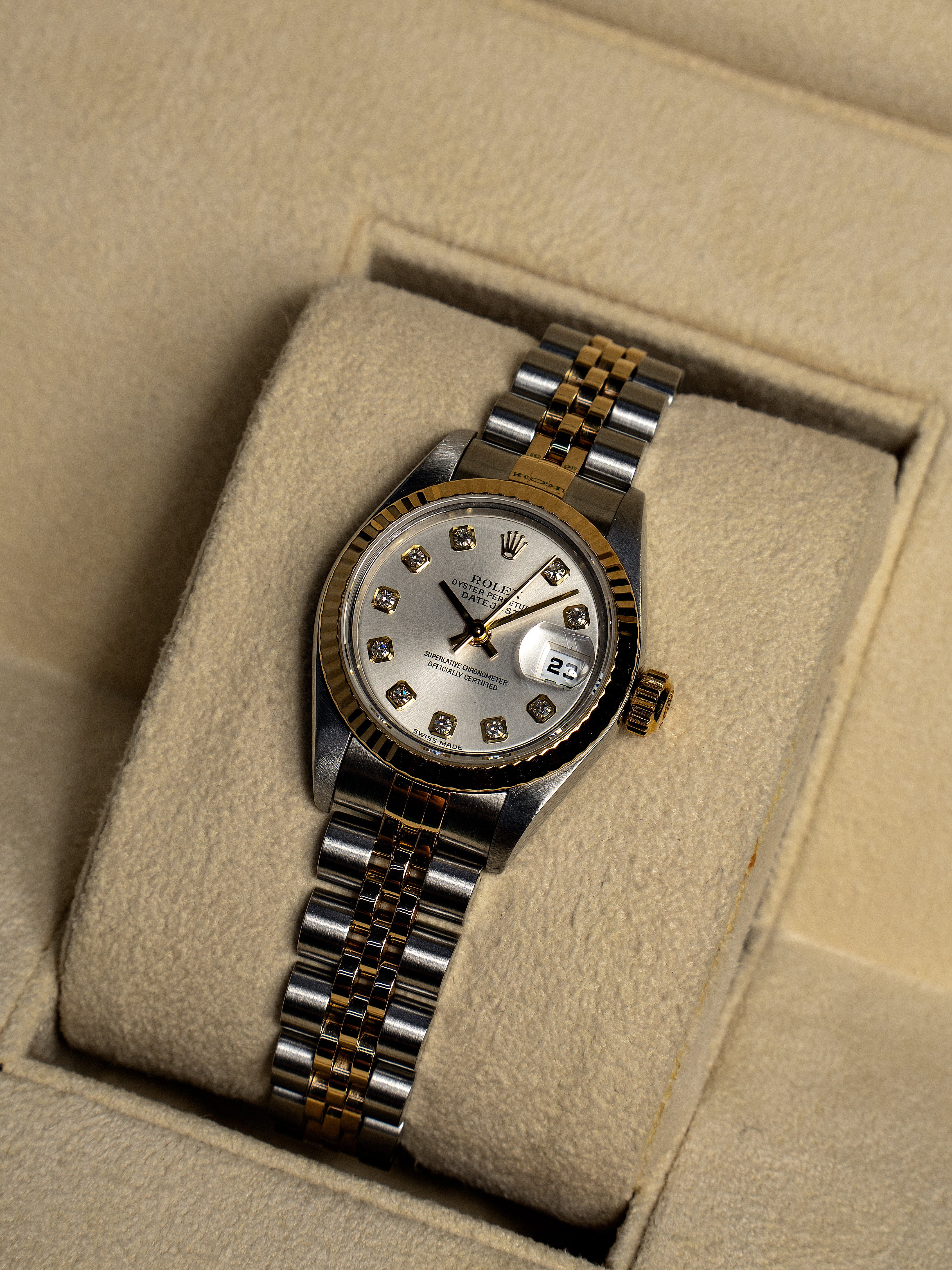 Rolex Lady-Datejust Silver C/Diamantes (26)